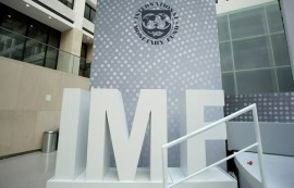 IMF “세계 경제 성장률 전망, 3.3%로 상향”