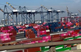 LA항, ‘트럼프 관세’ 격랑 뚫고 역대급 실적