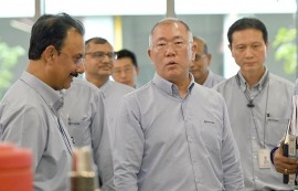 정의선, 60조원 캐나다 잠수함 특사단 합류