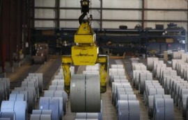 美 철강 생산, 트럼프 관세·AI 붐에 日 추월