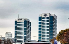 "현대차·기아, 관세 부담 속 수익성 회복 국면"
