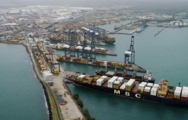 中, CK 허치슨 파나마 항구권 몰수에 반발