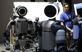 현대차, AI 로봇으로 '트럼프 관세' 정면 돌파