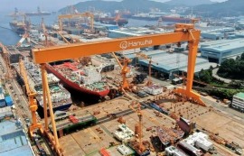 한화오션, 영업익 1조 돌파...전년比 366%↑