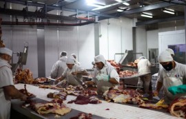 트럼프, 아르헨티나산 쇠고기 무관세 수입↑