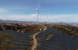 中, 재생에너지 낭비 막을 ‘전력망’에 사활