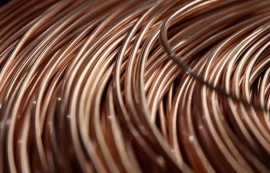 구리 가격, 재고 급증에 사상 최고 찍고 급락