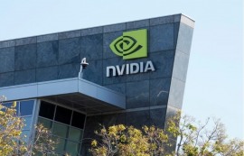엔비디아, 버리 '비관' vs 월가 '목표가 상향'
