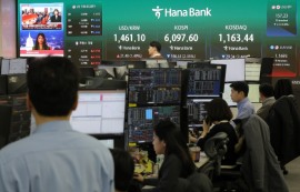 중동발 리스크에 금·달러 등 안전자산 강세