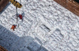 中 비료 수출 제한에 세계 농산물 시장 '비상'