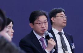 이억원 “저PBR 기업 공개...중복상장 금지”