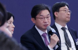 이억원 “저PBR 기업 공개...중복상장 금지”