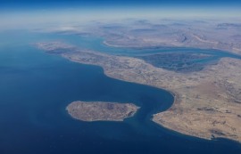 이란 "'비우호적이지 않은 선박' 통행 허용"