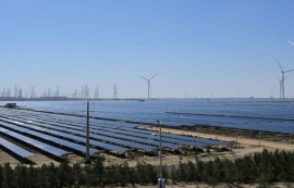 인도 아다니, 세계 최대 재생에너지 단지 건설