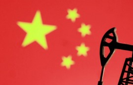 中, 작년 이란 원유 하루 140만 배럴 매입