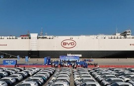 글로벌 EV, 7400만대 돌파...中, 60% 점유