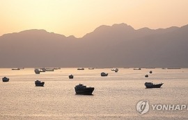 美, 호르무즈 통행료 지급 경고…“이란에 돈 내면 제재” 해운업계 딜레마