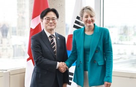 김정관 장관 "캐나다 잠수함 수주 지원 총력”