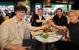 젠슨 황, 재계 총수들과 삼겹살·폭탄주 회동