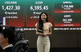 원화, 당국 개입·외인 주식 7조 순매수로 강세
