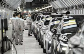 中 9월 제조업 PMI 50.1 '경기 확장'... "AI 인프라 타고 공장 호황"
