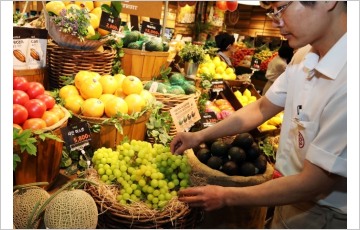 [글로벌-Biz 24] 세계 식량 가격 6년 만에 최고...가계 살림 더 쪼들린다