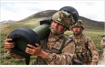 [G-Military]중국의 최신 대전차 미사일 HJ-12 티벳에서 데뷔