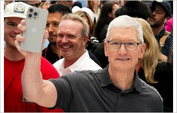 애플 위기 탈출, 9월 출시 아이폰16에 달렸다