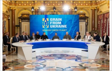 우크라이나 "곡물 수출 방어 위해 더 많은 방공망 필요"